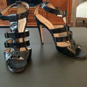 Manolo Blahnik black leather t-strap sandals. Good condition. Size 40.